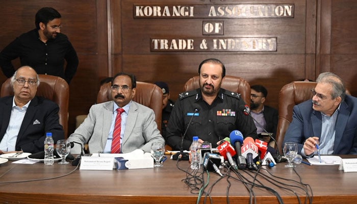 Sindh Inspector General of Police (IGP) Javed Alam Odho speaking in a meeting at the Korangi Association of Trade and Industry (KATI) on April 1, 2026. — X@SindhPoliceDMC