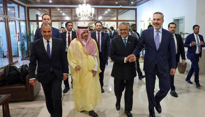 Foreign Ministers Badr Abdelatty?of Egypt, Prince Faisal bin Farhan Al Saud of Saudi Arabia, Ishaq Dar of Pakistan and Hakan Fidan of Turkey meet to discuss regional de-escalation, amid the U.S.-Israel conflict with Iran, in Islamabad, Pakistan, March 29, 2026.—Reuters