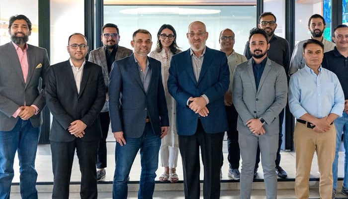 The image is a group photo after signing of MoU signed between the Unilever Pakistan and the Family Educational Services Foundation (FESF) on April 1, 2026. — Facebook@UnileverPKLimited