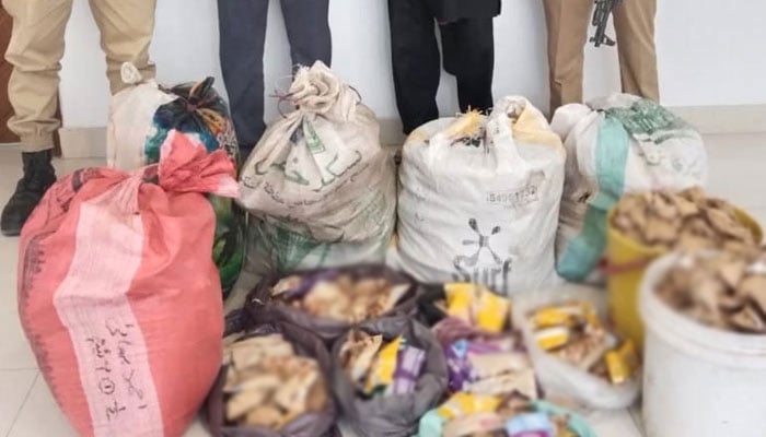 This representational image shows chewing tobacco (gutka). — Facebook@KarachiPoliceOfficial/File