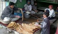 Naanbais Refuse To Sell Roti Amid Soaring LPG, Flour Prices