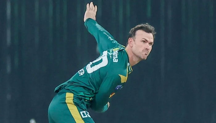 Multan Sultans captain Ashton Turner pictured bowling during their Pakistan Super League (PSL) 11 match against Quetta Gladiators at Gaddafi Stadium in Lahore on April 5, 2026. – PSL