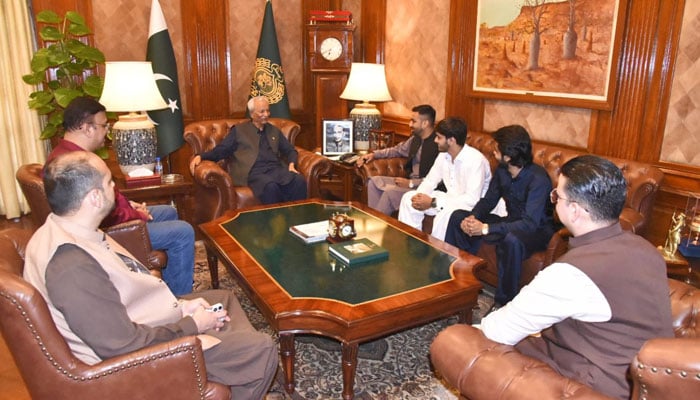Sindh Governor Nehal Hashmi meeting a delegation on April 9, 2026. — Facebook@abdul.qadirtgw