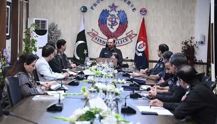 Sindh IGP Javed Alam Odho chairing a meeeting on April 11, 2026. — Facebook@sindhpolicedmc