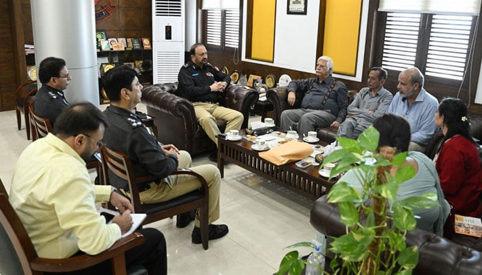 Sindh police chief Javed Alam Odho in a meeting with the delegation of the Human Rights Commission of Pakistan (HRCP) on April 15, 2026. — Facebook@sindhpolicedmc