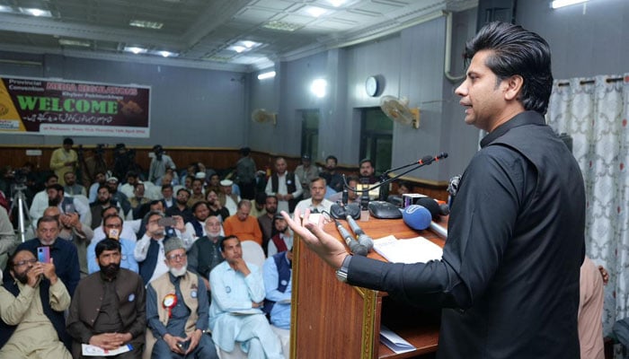 Special Assistant to Chief Minister on Information and Public Relations, Shafiullah Jan addressing  provincial convention on media laws, regulations, and ethics held at the Peshawar Press Club on April 17, 2026. — Facebook@Shafijanpti
