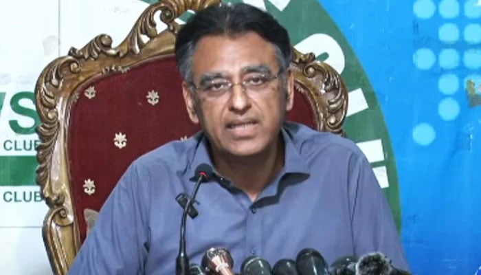 Former PTI senior leader Asad Umar addressing the press conference in Islamabad, on May 24, 2023, in this still taken from a video. — YouTube/GeoNews