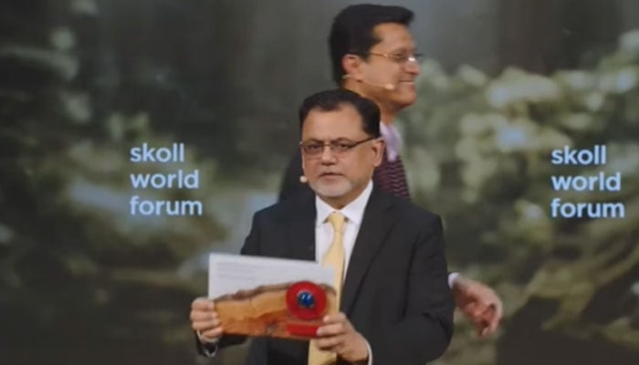 ChildLife Foundation CEO Ahson Rabbani receives Skoll Award during 23rd Annual Skoll World Forum held in Oxford, UK. — Facebook/ ChildLife Foundation/screengrab