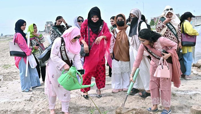 Vice Chancellor (VC) Government College Women University Faisalabad (GCWUF) Prof. Dr Kanwal Ameen is planting a sapling to inaugurate “Tree Plantation Drive” at Government College Women University Faisalabad (GCWUF) new campus, on April 2, 2026. — APP
