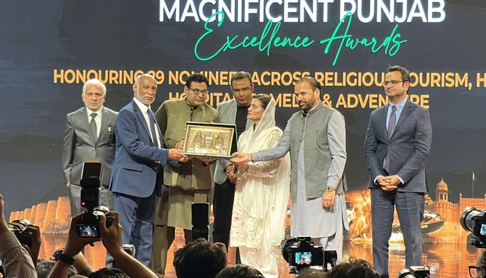 Director General of the Walled City of Lahore Authority (WCLA), Najmussaqib receiving award, on April 29, 2026. — Facebook@WCLAuthority