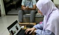 Going Online Helps Pakistan’s Women Doctors Get Back To Work