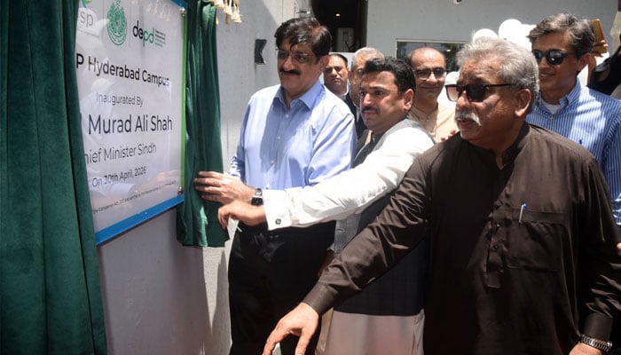 Sindh Chief Minister Syed Murad Ali Shah, accompanied by Mayor Hyderabad Kashif Khan Shoro and Deputy Mayor Saghir Qureshi, unveils the plaque to inaugurate the Hyderabad chapter of the Karachi Down Syndrome Programme (KDSP), launched in collaboration with the Sindh government, April 30, 2026.—Facebook@SindhCMHouse