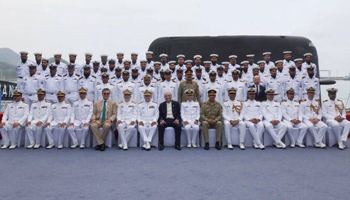 President Asif Ali Zardari with Pakistani and Chinese officials pose for a group photo during the commissioning ceremony of PNS Hangor in Sanya, China, on April 30, 2026. —X@PresOfPakistan