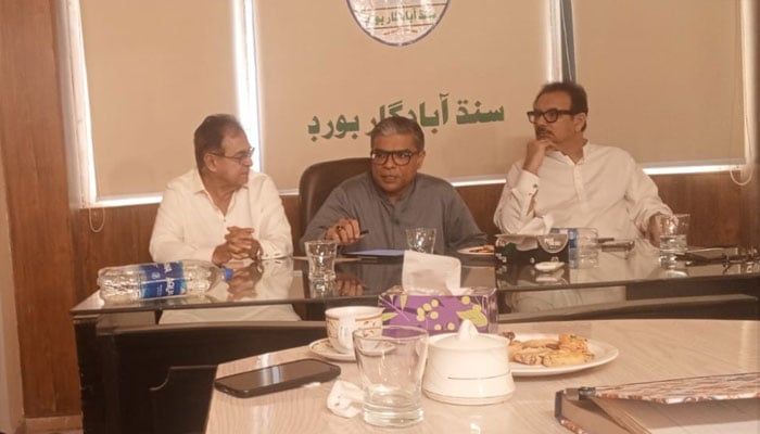 Mahmood Nawaz Shah (centre) presiding over the meeting of Sindh Abadgar Board, May 3, 2026. —Facebook/Sindh Abadgar Board