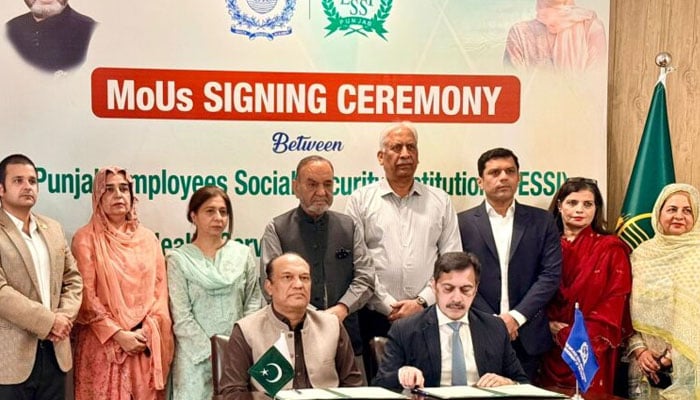 The image shows an MoU being signed between the Health Services Academy (HSA) Islamabad and the Punjab Employees Social Security Institution (PESSI). — HSA/File