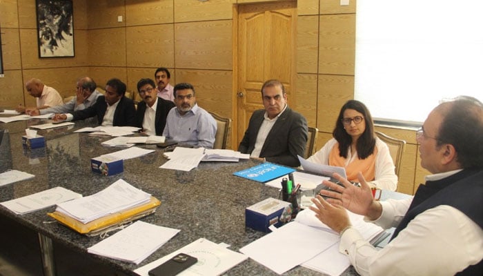 The image shows a meeting of the Planning and Development (P&D) Board, on April 29, 2026. — Facebook@PnDBPb