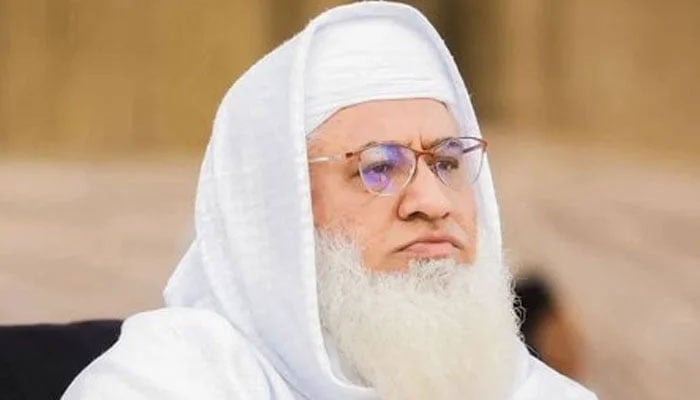 Renowned cleric Maulana Muhammad Idrees. — X/@SenatorMushtaq/File