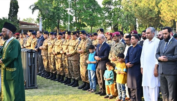 Prime Minister Shehbaz Sharif, Chief of Army Staff (COAS), Chief of Defence Forces (CDF) Field Marshal Asim Munir, and federal ministers praying the funeral prayer of Lieutenant Colonel Khalid Hussain (Shaheed). —Facebook@ISPROfficial1