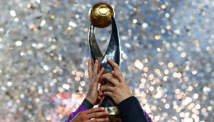 Al Ahly celebrate with the trophy after winning the final, November 27, 2020. — Reuters