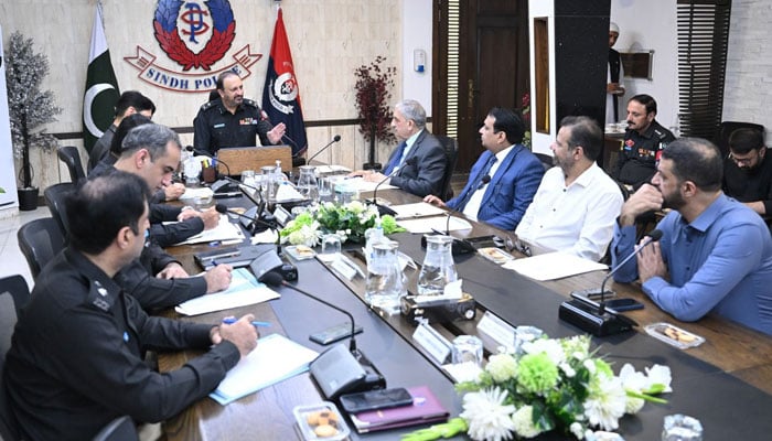 Sindh police chief Javed Alam Odho, in a meeting with a delegation of the All Pakistan Security Agencies Association at the Central Police Office in Karachi on May 8, 2026. — Facebook@sindhpolicedmc