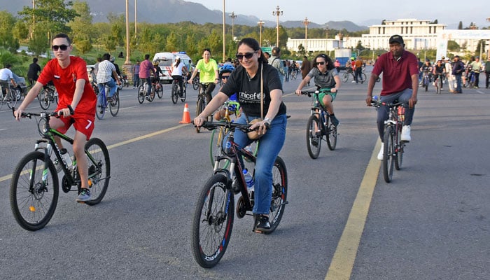 People take part in a cycle rally to mark World Bicycle Day Rally organized by Turkmenistan Embassy, in Islamabad on June 1, 2025. — Online