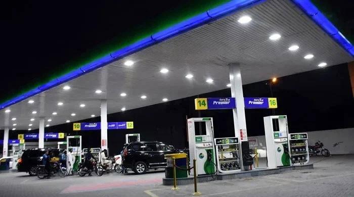 Govt earns Rs145 from one litre of petrol