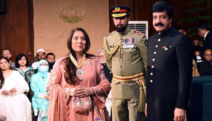 Punjab Governor Sardar Saleem Haider awards the Hilal-e-Imtiaz to Samina Peerzada at the Governors House on May 13, 2026. — APP