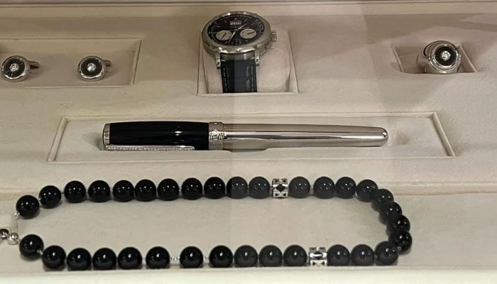 Items gifted to Prime Minister Shehbaz Sharif by a foreign leader. — X/@pmln_org/File