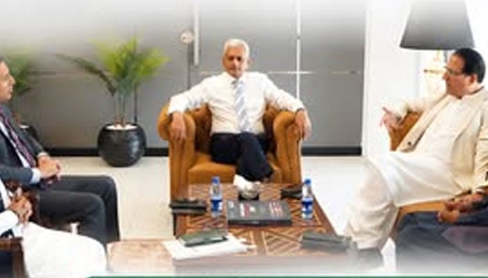 Ravi Urban Development Authority (RUDA) CEO Imran Amin calls on Secretary Sports and Youth Affairs Punjab Fazlur Rehman at Punjab Stadium on May 15, 2026. — Facebook@SportsBoardPunjab
