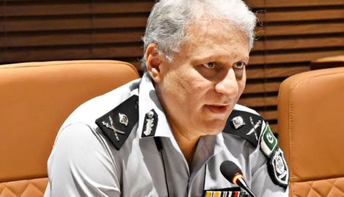 The director general of the Federal Investigation Agency (FIA), Dr Usman Anwar.   — Facebook@FIAAgencyOfficial/File