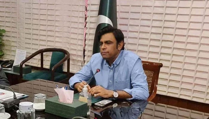 Chief Secretary Sindh, Syed Asif Hyder Shah, chairs a meeting on December 12, 2024. — Facebook@OfficialGoS