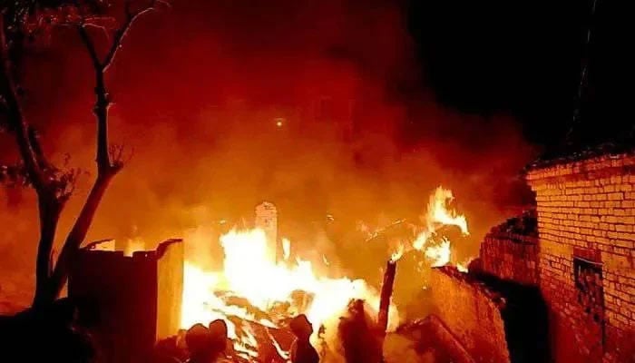 A representational image of devastating fire engulfing and destroying building. —TheNews/File