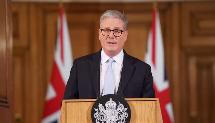 UK PM congratulates education leader on King’s Award