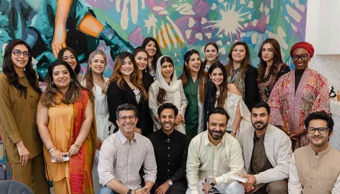A group photo of influential Pakistanis gathered to to discuss the way forward for improving the standards of education in Pakistan. — Betty Laura Zapata for Malala Fund