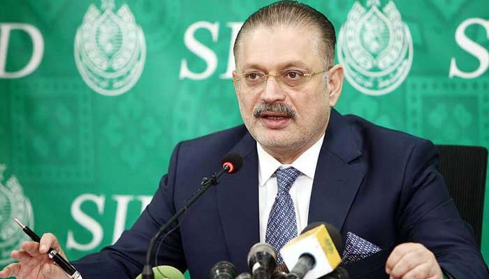 Sindh Senior Minister for Information and Transport Sharjeel Memon addresses the media persons during a press conference, in Karachi on November 14, 2024. — PPI