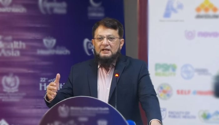 Saman-e-Shifa Foundation Chairman Prof Dr Syed Shahid Noor speaks during an event. — Screengrab via Facebook@HealthAsiaPak/File