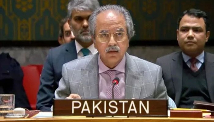 Pakistan’s Permanent Representative to the UN, Ambassador Asim Iftikhar Ahmad, speaking at the United Nations Security Council meeting on January 15, 2026. — X@PakistanUN_NY