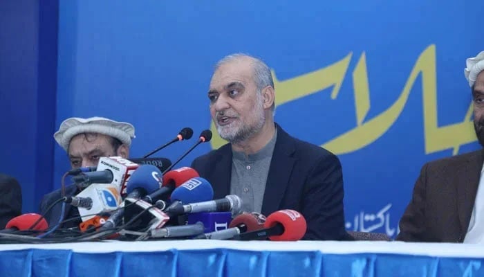 Jamaat-i-Islami Pakistan Emir Hafiz Naeem ur Rehman addresses a press conference at Mansoorah on December 30, 2025. — Facebook@HafizNaeemRehman