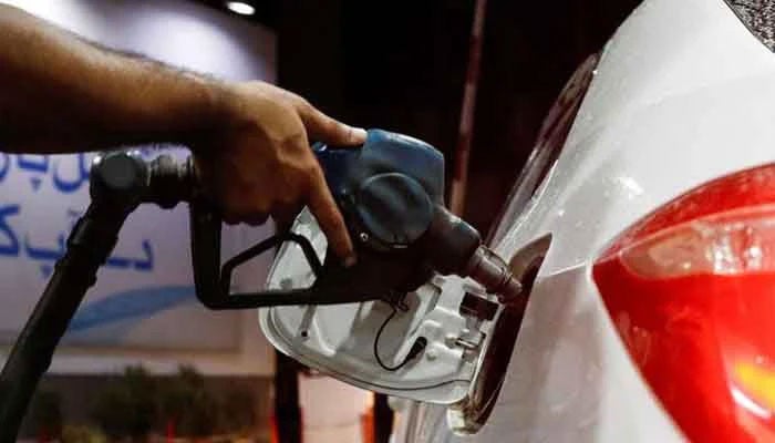 PM announces reduction of Rs22 in petrol, diesel prices