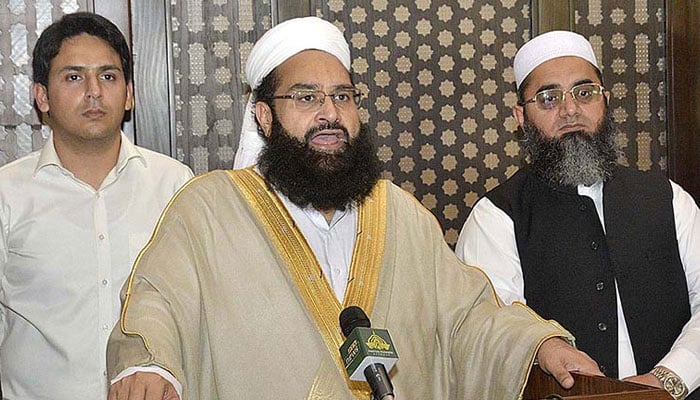 Hafiz Tahir Mahmood Ashrafi speaks at a press conference. — APP/File