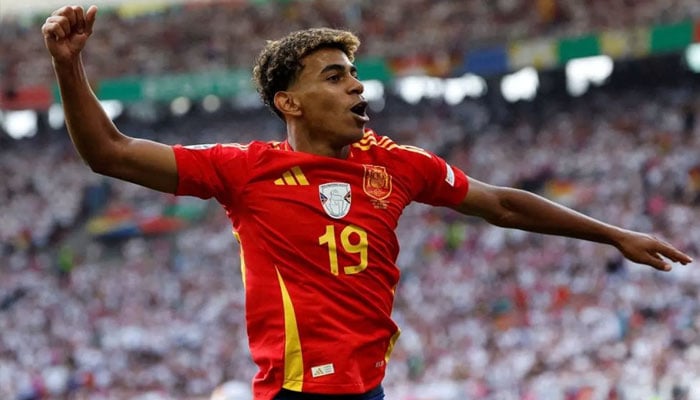 Spains Lamine Yamal celebrates after Dani Olmo scores their first goal. —Reuters/File