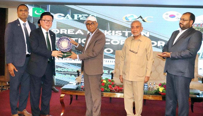 Korea-Pakistan Education Corridor (KPEC) initiative and Expo launched by the Federal Minister for Education and Professional Training, Dr Khalid Maqbool Siddiqui , on June 8, 2026. — APP