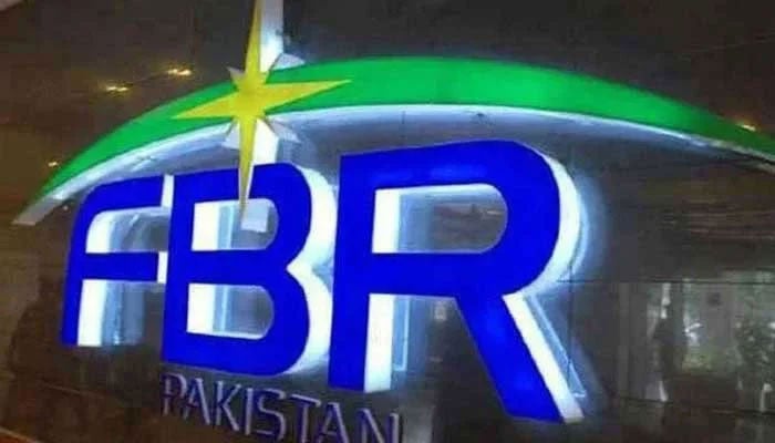 Govt mulls finance bill amendments to roll out FBR’s 3-wing model