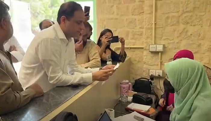 Mayor Karachi Barrister Murtaza Wahab visits Spencer Eye Hospital, operated by the Karachi Metropolitan Corporation (KMC), on June 10, 2026. — Screengrab via Facebook@KmcPakistan
