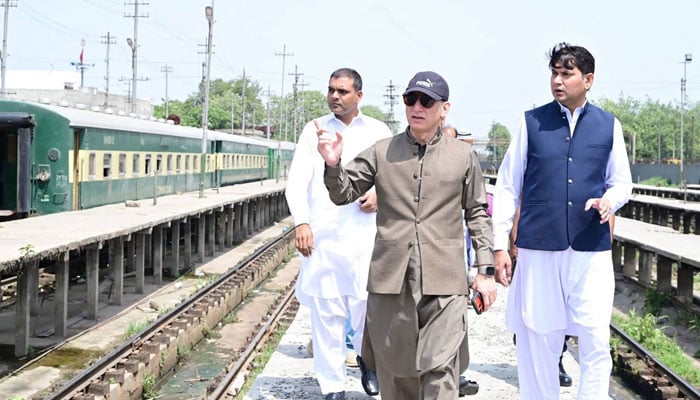 Divisional Superintendent Pakistan Railways Lahore Inamullah visits the Washing Lines, Old Diesel Shed and New Diesel Shed to review operational performance, train cleanliness and maintenance activities on June 12, 2026. — Facebook@prds.lhr
