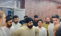 Minister Visits Service Delivery Centre