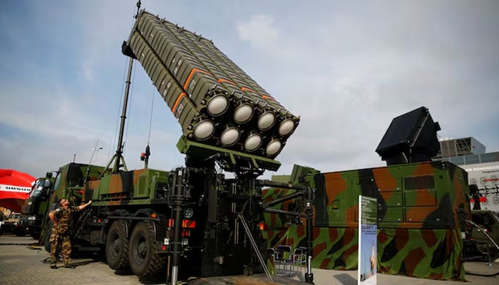 Soldiers present an anti-missile system SAMP/T by Thales at an international military fair in Kielce, southern Poland September 2, 2014. Picture taken on September 2, 2014.—Reuters