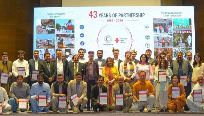 Participants pose for a group photo at the “Closing and Transition Ceremony” at the PRCS National Headquarters on June 16, 2026. — Facebook@PakistanRedCrescent