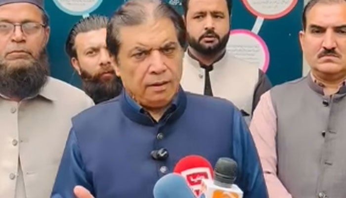 Federal Minister for Railways Muhammad Hanif Abbasi talking to the media on March 7, 2026. — Facebook@hanifabbasiNA56/Screengrab