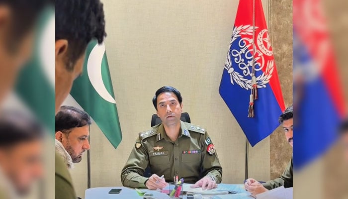 Deputy Inspector General (Operations) Faisal Kamran chairs an anti-crime meeting of the Model Town Division on June 30, 2026. — Screengrab via Facebook@DIGOpsLahore
